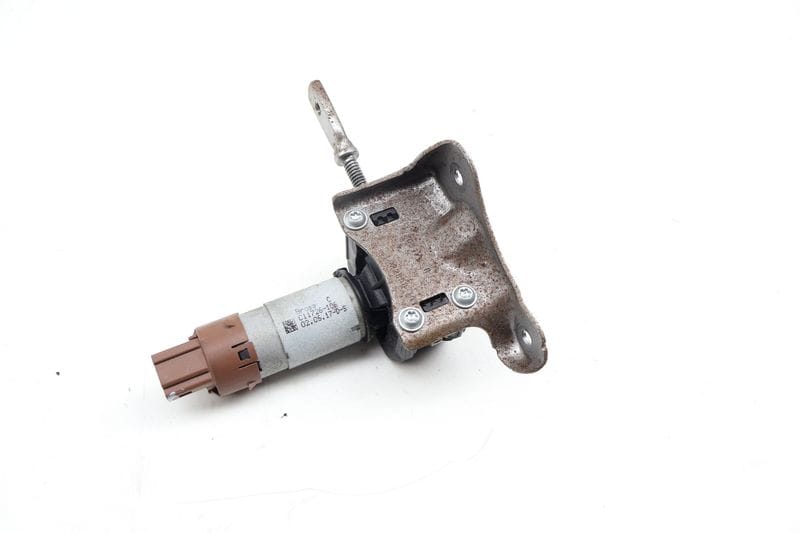 Front Tilt Seat Motor 52107314226 — Used (SKU 710537)