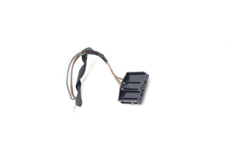 Outer Tail Light / Lamp Wiring Harness Connector / Pigtail — Used (SKU 630818)
