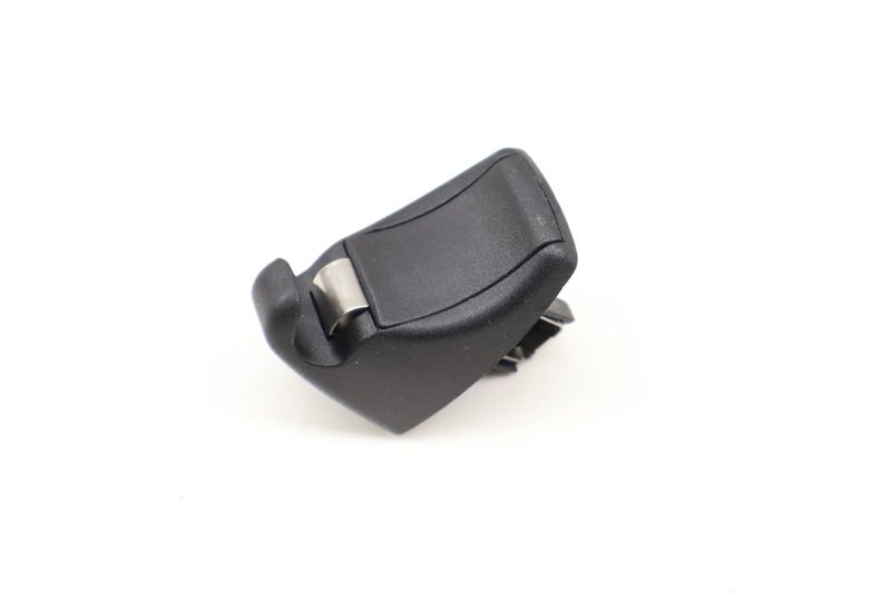 Sun Visor Clip / Bracket 51167277251 — Used (SKU 620308)