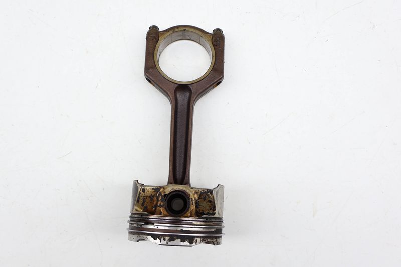 Piston / Connecting Rod 11258619196 — Used (SKU 710574)