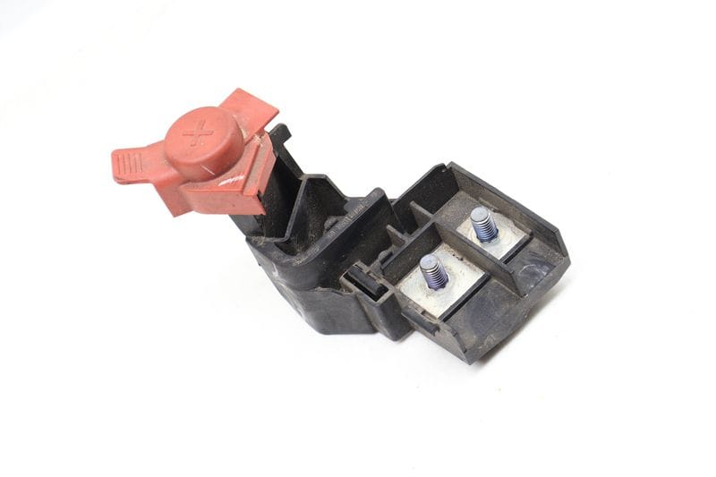 Positive Battery Terminal / Junction Box 61139367807 — Used (SKU 630907)