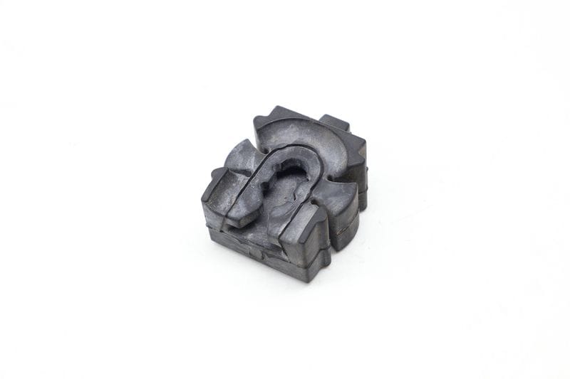 Radiator Rubber Mount 17117553480 — Used (SKU 630927)