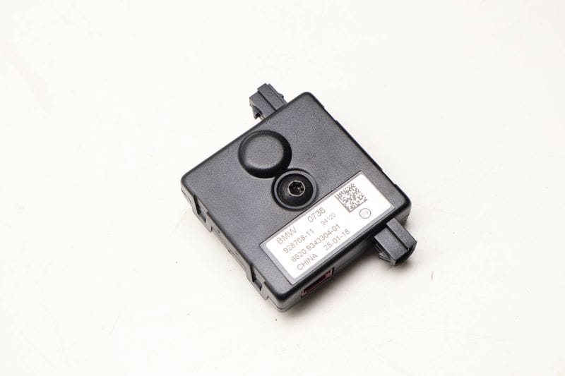 Radio Antenna Signal Trap Circuit 65209343304 — Used (SKU 620250)