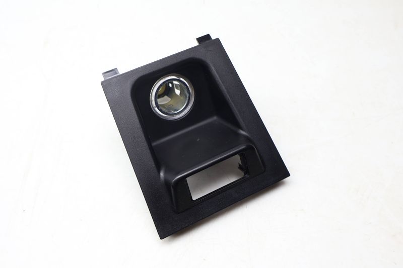 Center Console Outlet Trim 51169390526 — Used (SKU 710316)