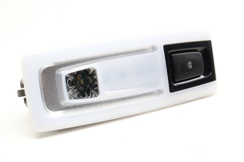 Interior Dome Reading Light 63319288995 — Used (SKU 620318)