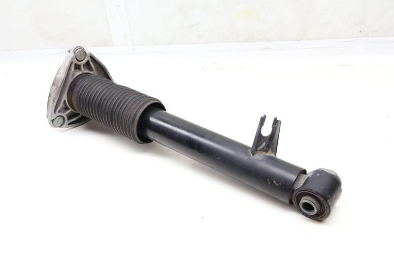 Strut / Shock Absorber 33526867865 — Used (SKU 630980)