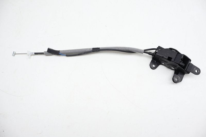 Lower Trunk Hatch Latch / Lock 51247351058 — Used (SKU 710438)