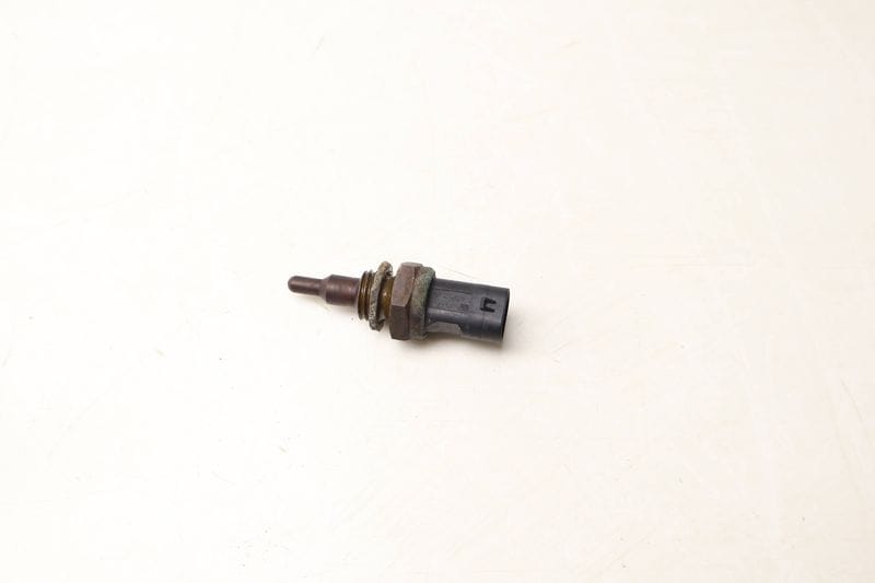 Temperature Sensor Coolant / Oil 13627580635 — Used (SKU 710378)