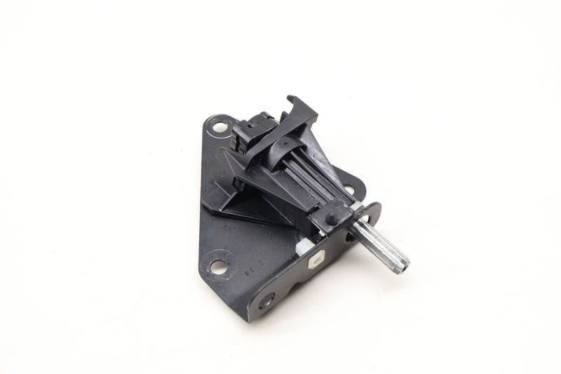 Trunk Hatch Latch / Lock 51247162149 — Used (SKU 620197)