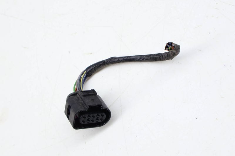 10-PIN Wiring Connector / Pigtail 4H0973715 — Used (SKU 708157)