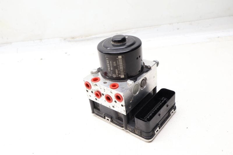 ABS Pump / Module Unit 7P0614517T — Used (SKU 653072)