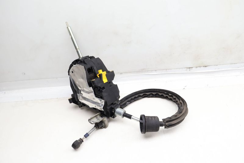 Automatic Shifter Assembly w/ Linkage 7P5713025AJ — Used (SKU 652979)