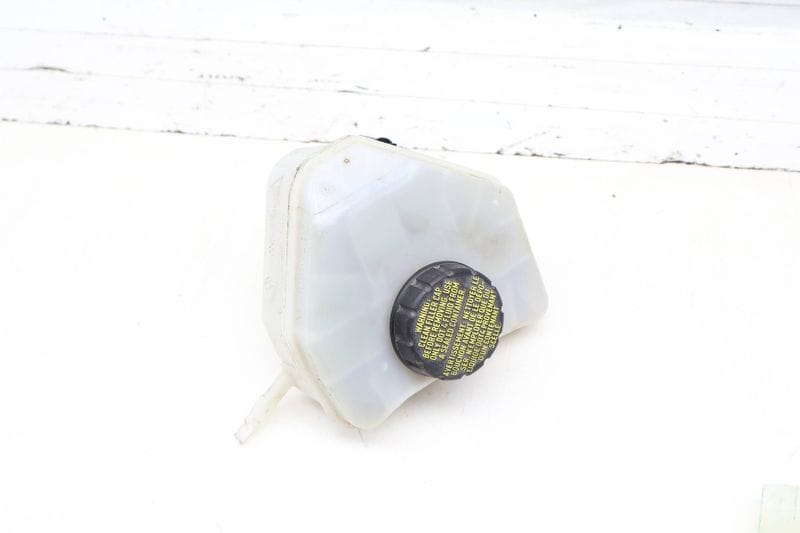 Brake Fluid Reservoir / Tank 7P0611303A — Used (SKU 708264)