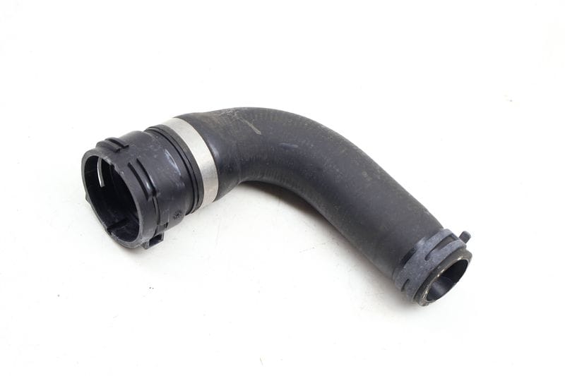Coolant Hose / Tube 7P0121051 — Used (SKU 708436)