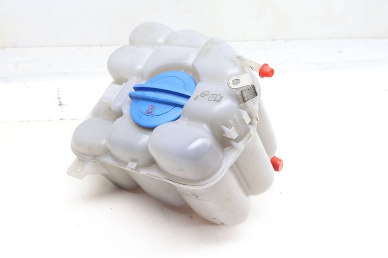 Coolant Reservoir / Tank / Bottle 7P0121407B — Used (SKU 708347)