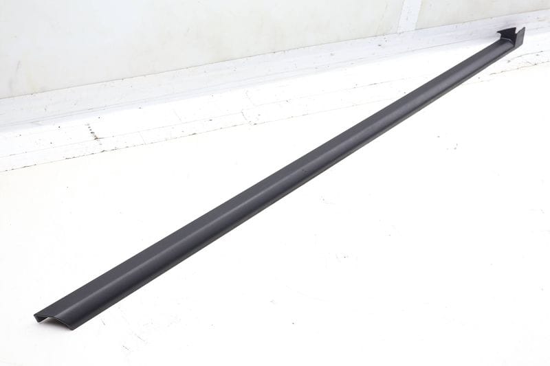 Door Sill / Scuff Panel Trim / Molding 7P5853537 — Used (SKU 708378)