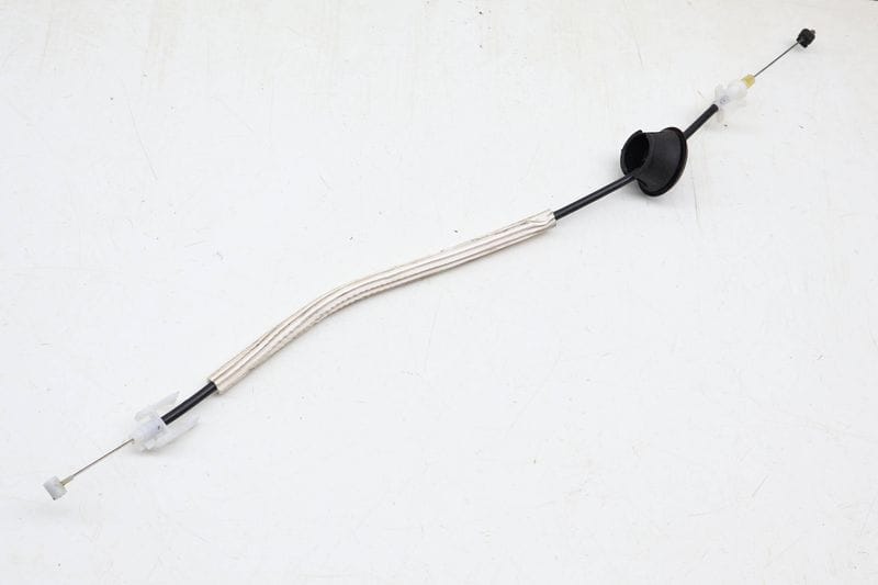 Door Handle Release / Bowden Cable 7P5837085A — Used (SKU 708186)