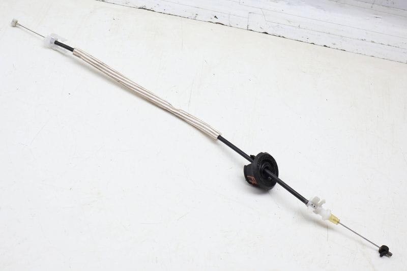 Door Handle Release / Bowden Cable 7P5837085A — Used (SKU 708187)