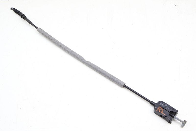 Exterior Door Handle Release / Bowden Cable 7P0837017 — Used (SKU 708182)