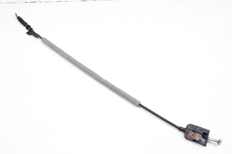 Exterior Door Handle Release / Bowden Cable 7P0837017 — Used (SKU 708183)