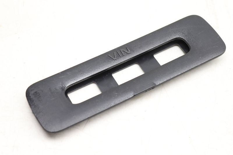 Floor Cover / Trim 7P0863387A — Used (SKU 510087)