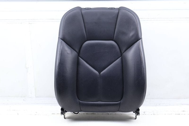 Upper Seat Backrest Cushion Assembly 7P5881806BP — Used (SKU 708478)
