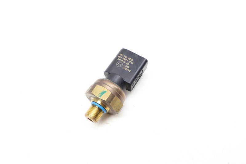 Fuel Pressure Sensor 03C906051A — Used (SKU 652876)