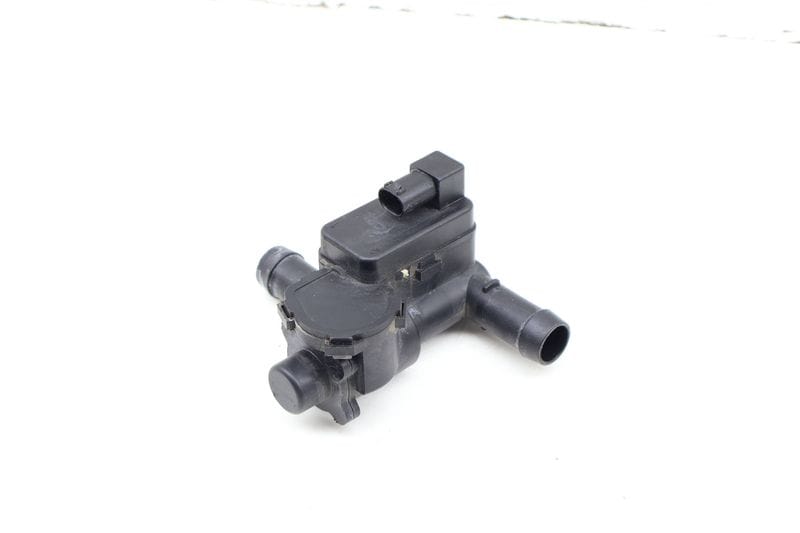 Heater Valve 7PP819810A — Used (SKU 708213)