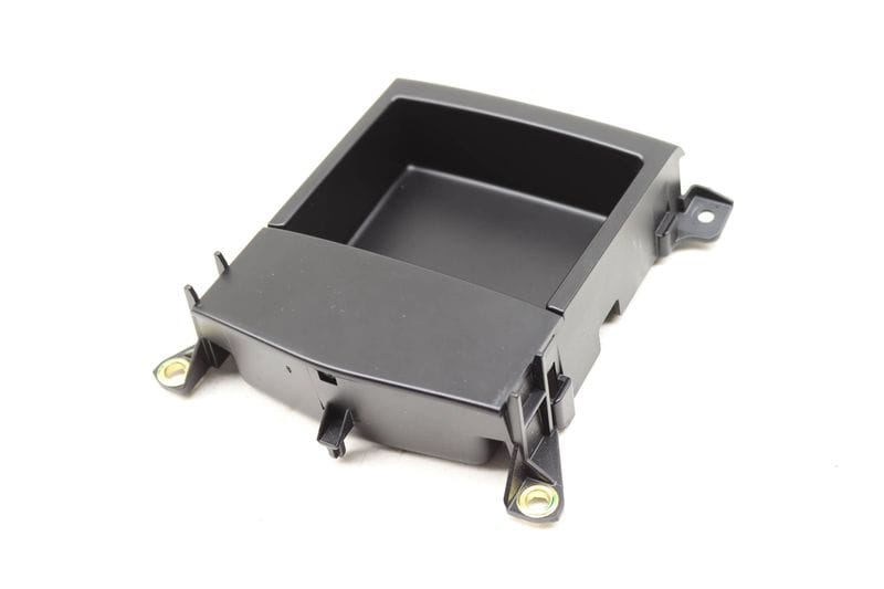 Center Console Storage Bin 7P5864131 — Used (SKU 510012)