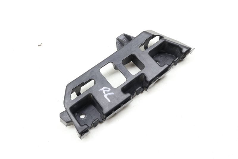 Bumper Guide / Mount Bracket 7P5807483D — Used (SKU 653113)