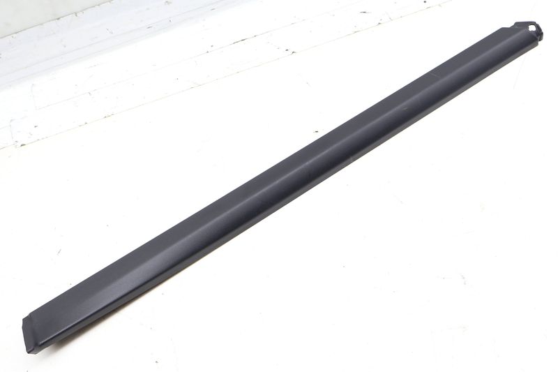 Door Sill / Scuff Panel Trim / Molding 7P5853539 — Used (SKU 708380)