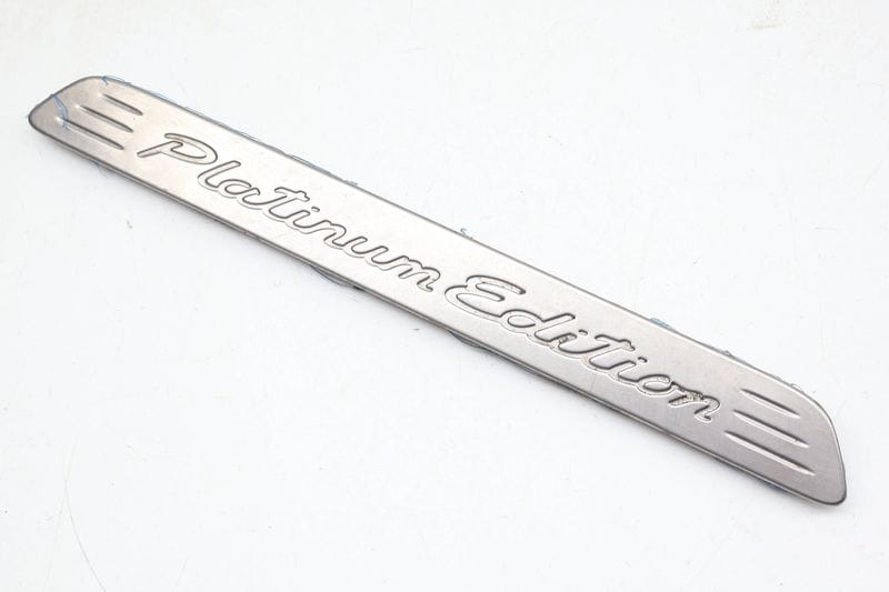 Door Sill / Scuff Panel Plate 7P0853174A — Used (SKU 707877)