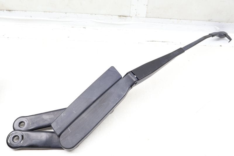 Windshield Wiper Arm 7P0955410B — Used (SKU 653029)