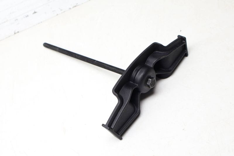 Spare Tire Fastener / Tie Down Bolt 7P0601233 — Used (SKU 708269)