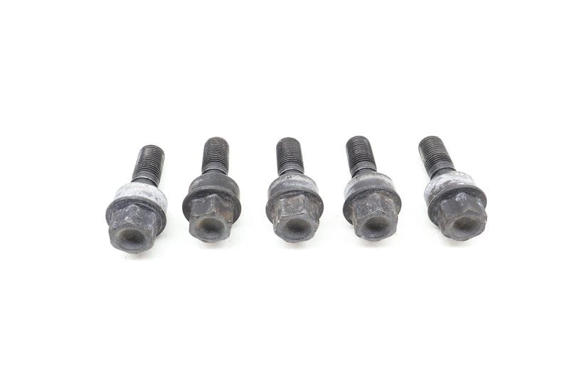 Wheel / Lug Bolt Set (5) WHT004676A — Used (SKU 652837)