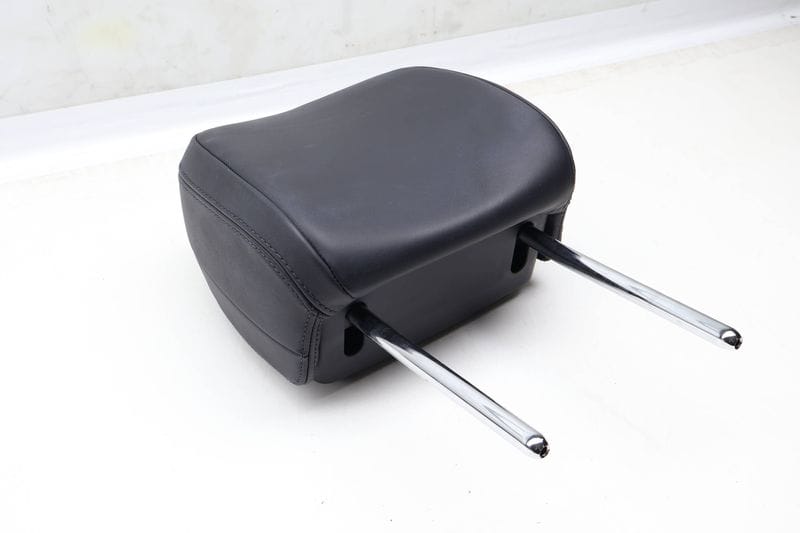 Headrest / Head Rest 95B881901AG — Used (SKU 626323)