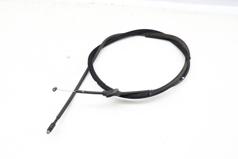 Hood Latch Release Cable 95B823535 — Used (SKU 626607)