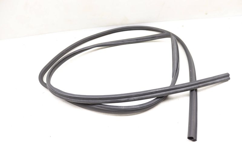 Inner Sun Roof Seal / Weather Stripping 95B877439 — Used (SKU 549542)