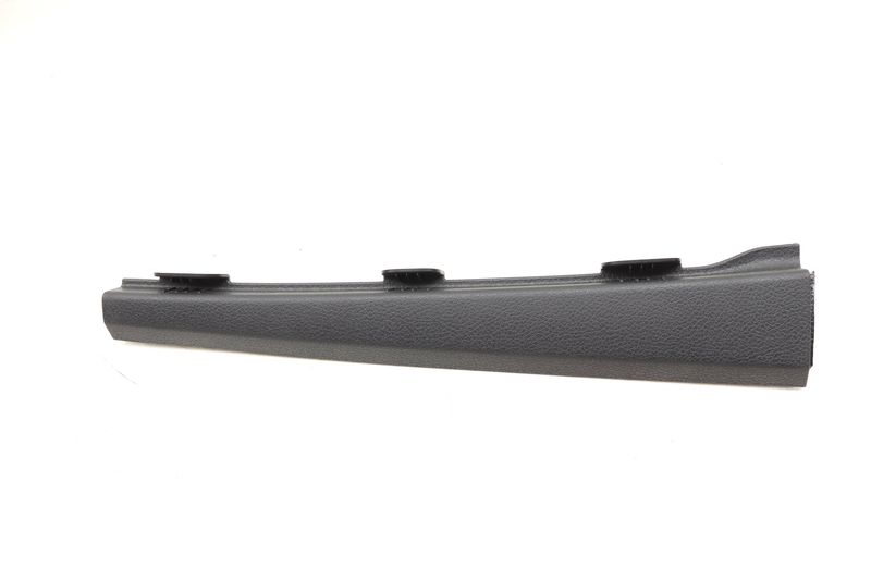 A Pillar Trim (CENTER) 95B868239A — Used (SKU 549166)