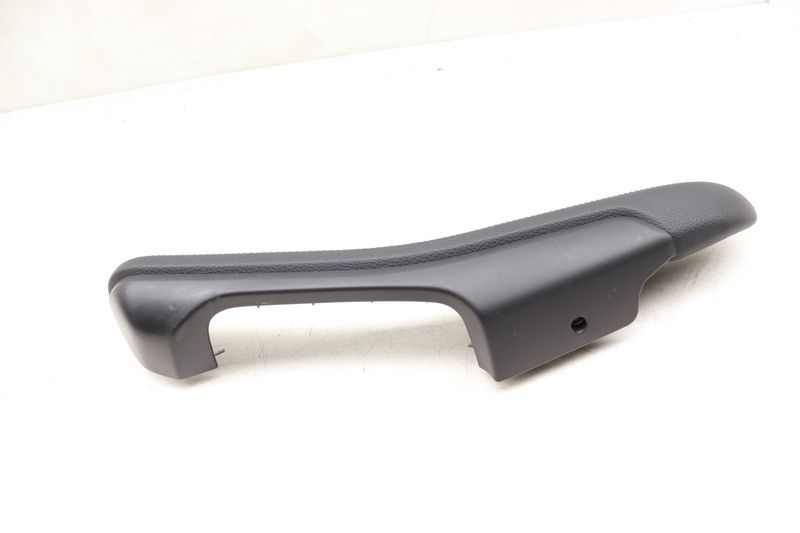 Door Panel Armrest / Arm Rest 95B867374 — Used (SKU 549186)