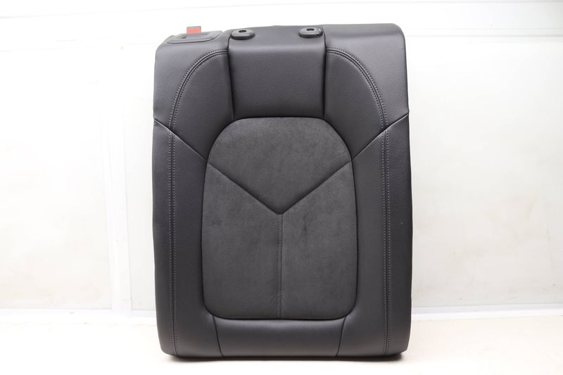 Upper Seat Backrest Cushion 95B885806 — Used (SKU 549262)