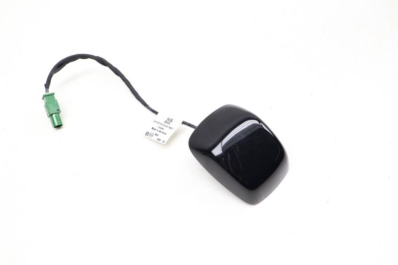Roof Antenna 7PP035507K — Used (SKU 626402)