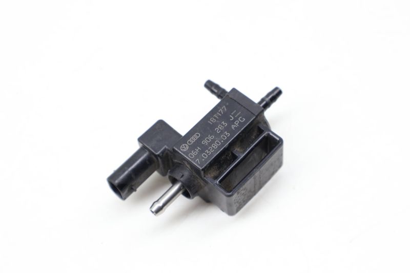 Solenoid Valve 06H906283J — Used (SKU 626581)