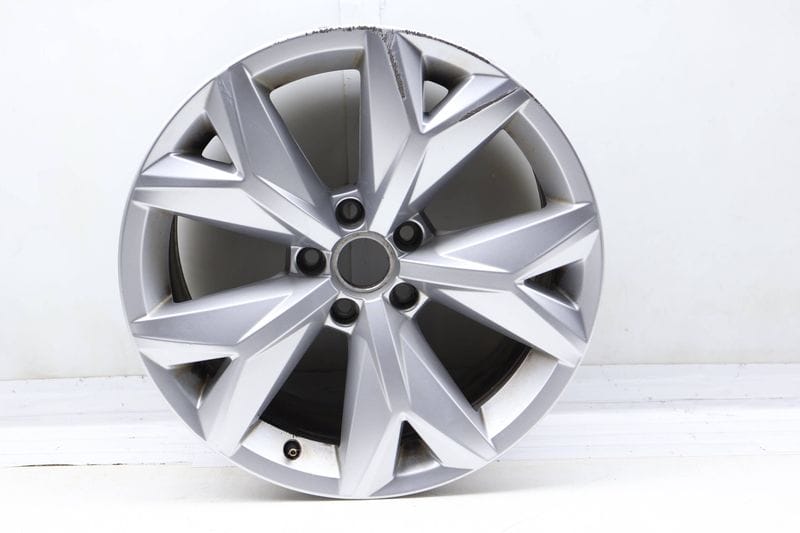 18" Inch Alloy Rim / Wheel (PRISMA) 3QF601025L — Used (SKU 713790)