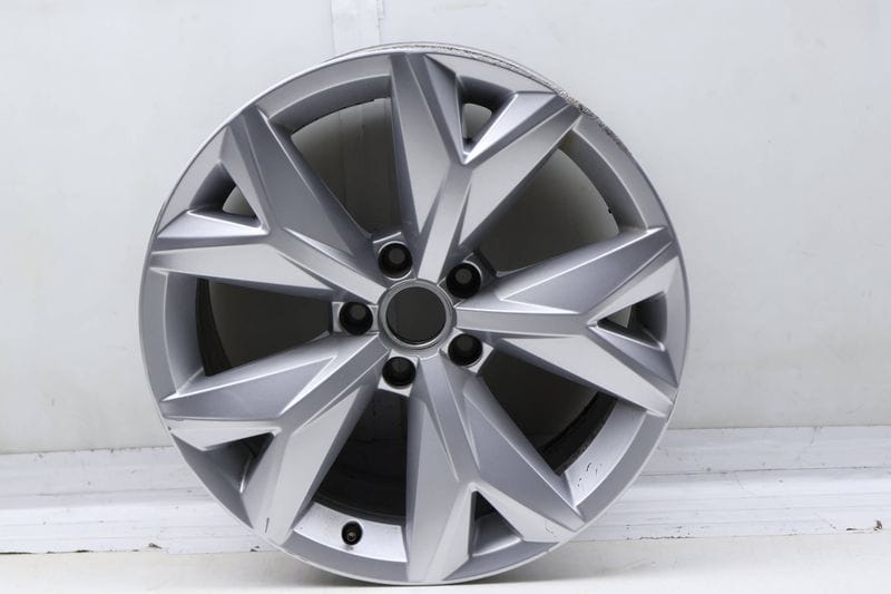 18" Inch Alloy Rim / Wheel (PRISMA) 3QF601025L — Used (SKU 716996)