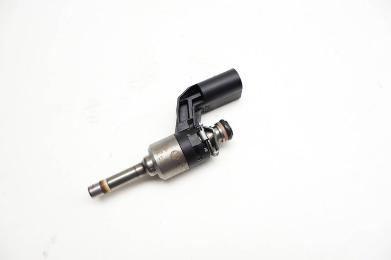 3.6L Lower Fuel Injector 03H906036E — Used (SKU 716699)