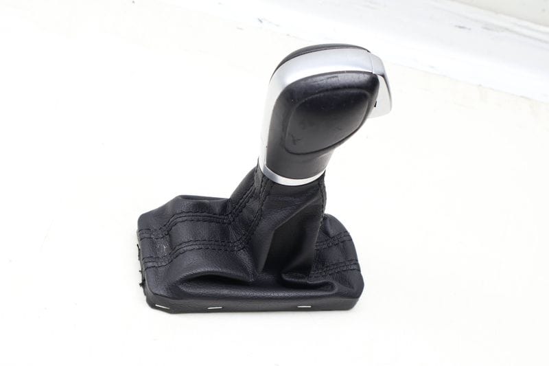 Automatic Shifter Knob w/ Boot 3CN713123A — Used (SKU 639521)
