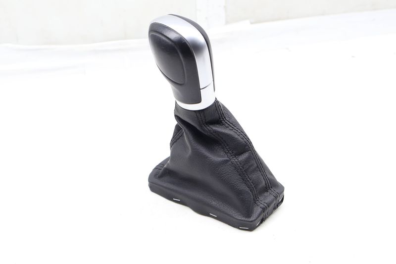 Automatic Shifter Knob w/ Boot 3CN713123A — Used (SKU 663438)