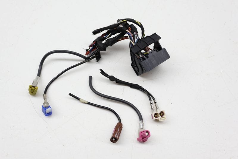 Bluetooth / SD / CD Control Unit Wiring Connector Set — Used (SKU 713582)