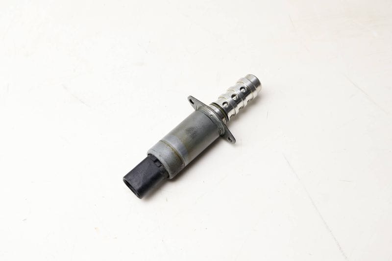 Cam / Camshaft Valve Solenoid 03H906455 — Used (SKU 633549)